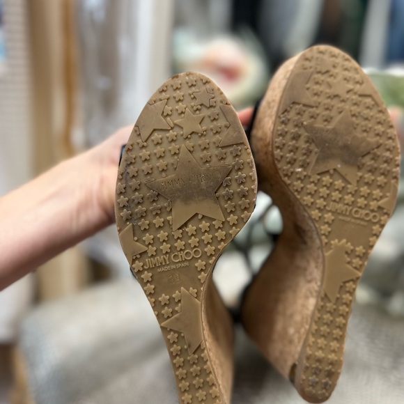 JIMMY CHOO BLACK PATENT LEATHER AND CORK WEDGES - Picture 5 of 6